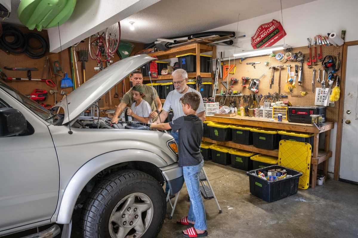 7 Essential Tools Every DIY Car Enthusiast Should Own
